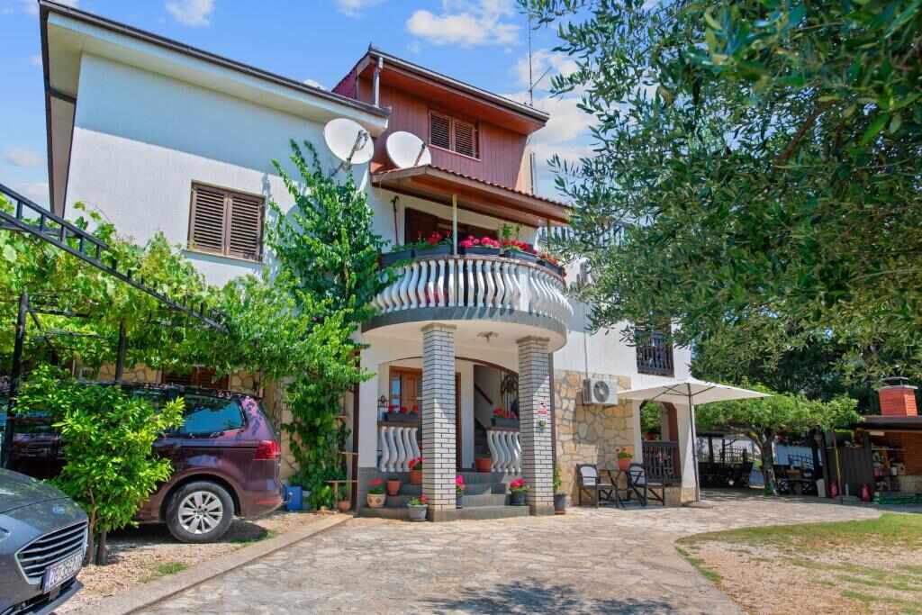 Kuća Pansion Adria Haus u Posedarju